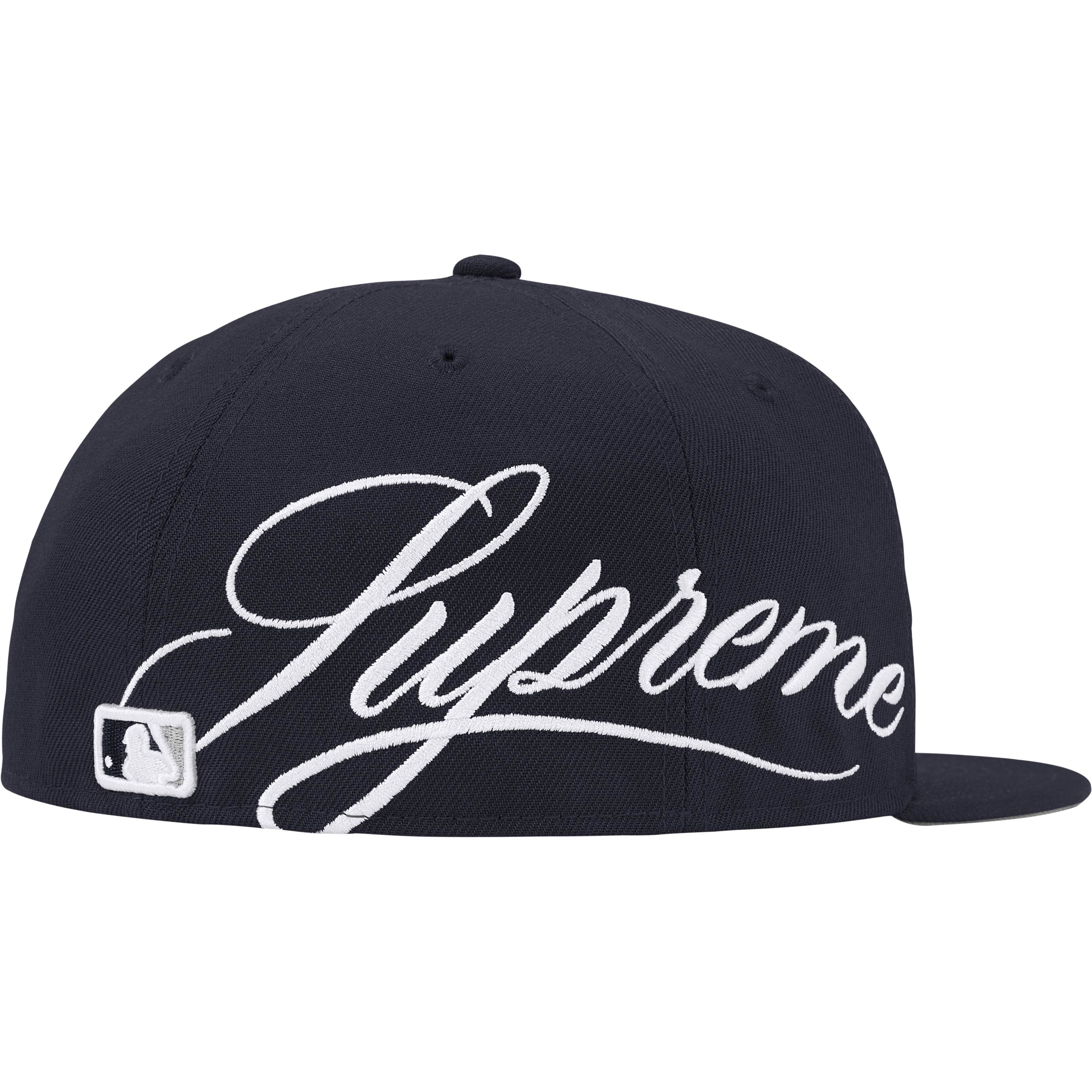 Supreme®/New York Yankees™ New Era® view 21